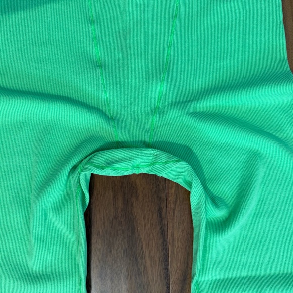 SKIMS cotton rib leggings NEON GREEN size medium - Picture 9 of 10